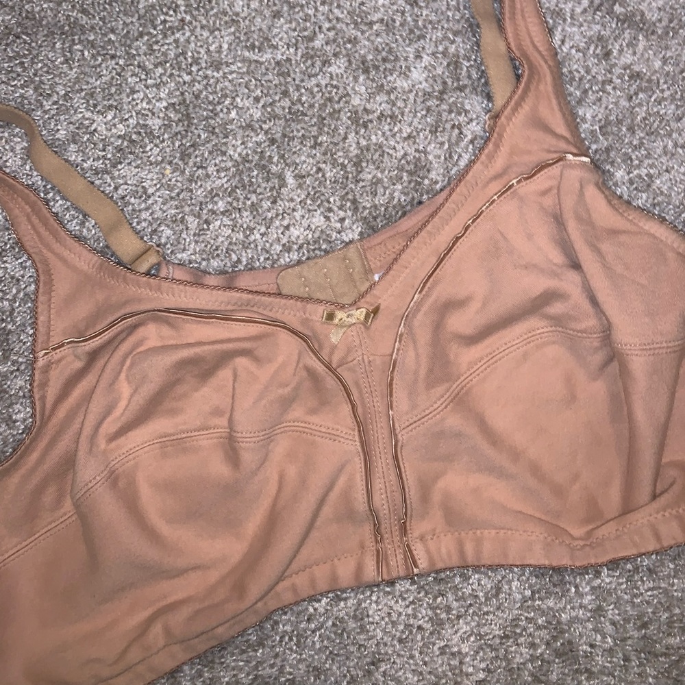 Comfort Choice Tan Bra size 52B - Picture 4 of 8